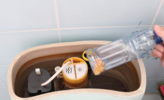 抽水马桶冲水无漩涡没劲咋办
