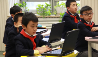 小学生喜欢一个人正常吗