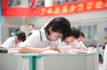 2022年北京高考为什么考四天都考啥1