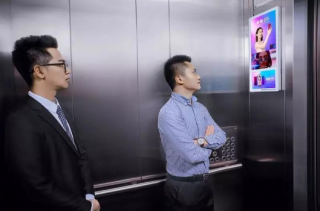 电梯显示θ是什么故障