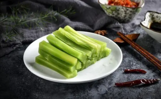 贡菜买干的还是湿的好吃